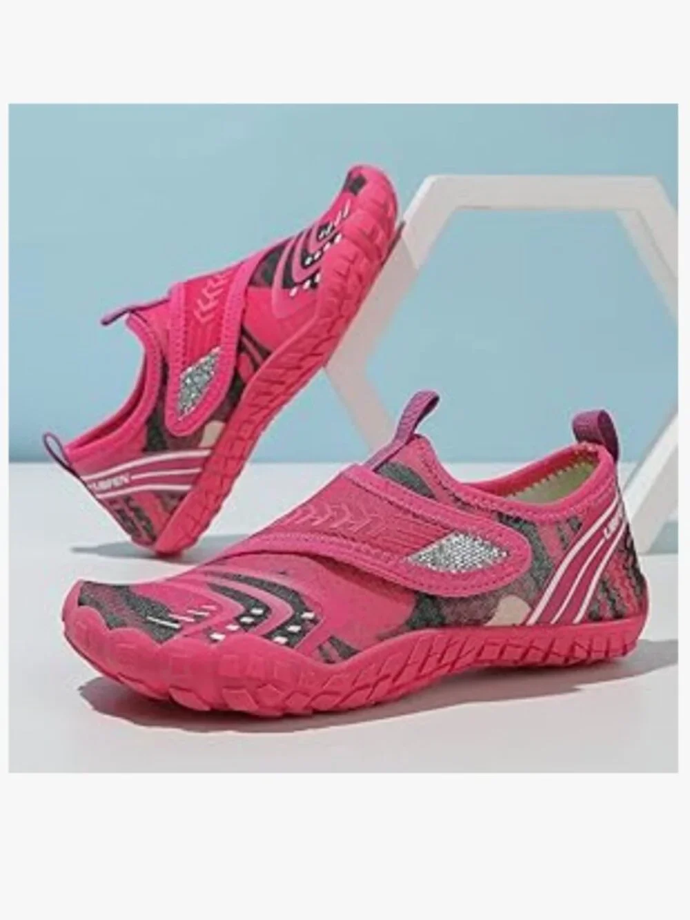 NWOB Kids Water Shoes Girls Quick-Dry Swim Aqua Socks size 3